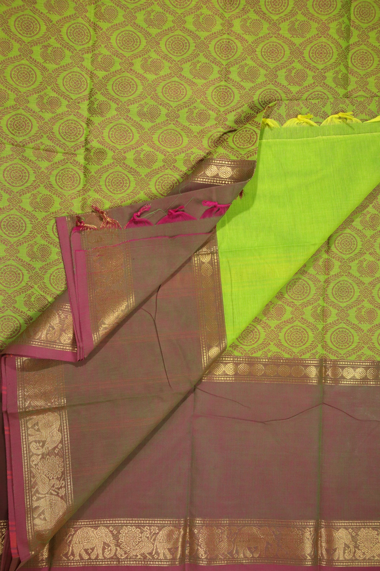 Light Green - Muppagam Saree