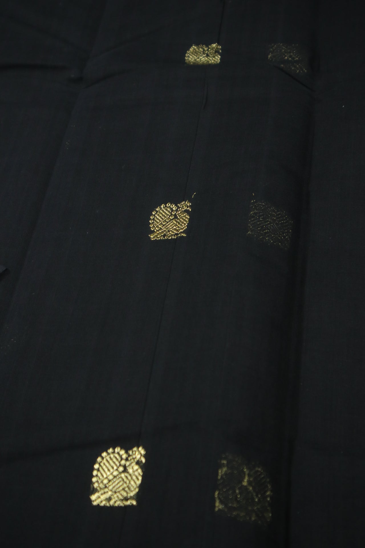 Black -  Borderless all over body zari woven buttas with pallu zari woven