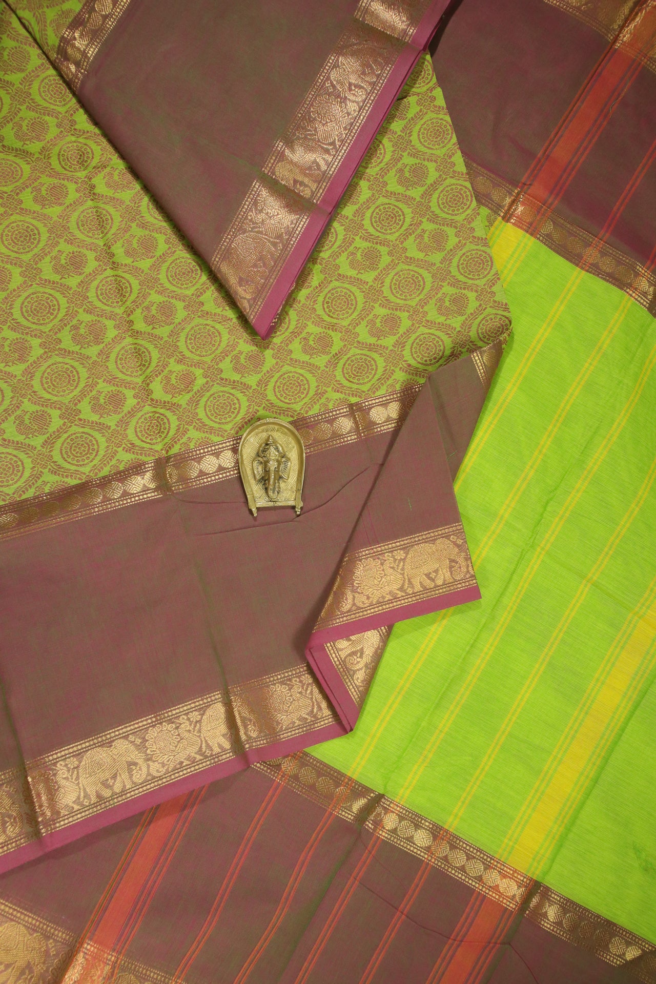 Light Green - Muppagam Saree