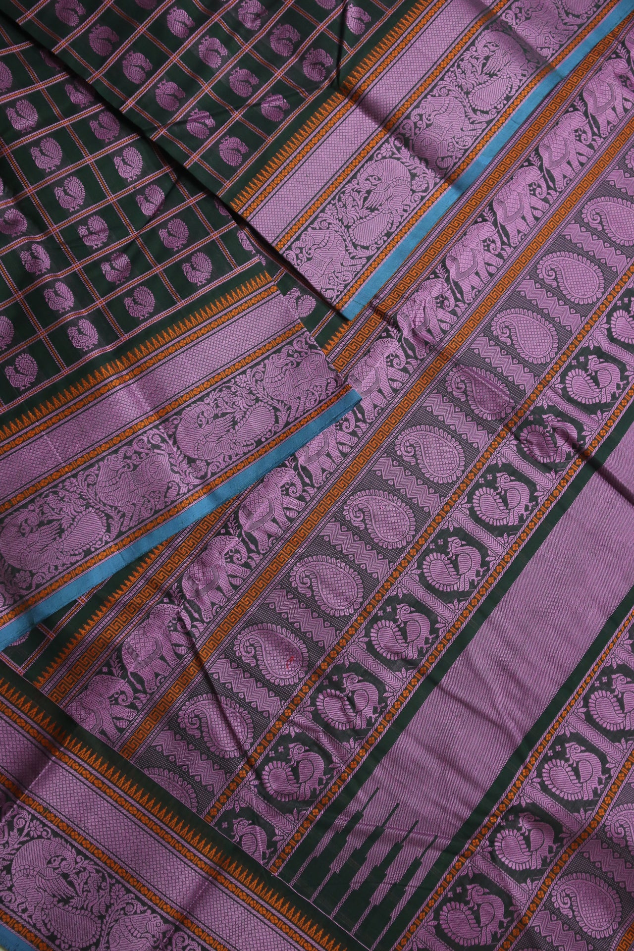 Deepest green - Annapakshi Thread work 1000 woven buttas with woven pallu