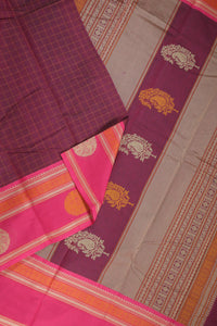 Thumbnail for DarkMagenta Paithani Pallu Saree - UU004784