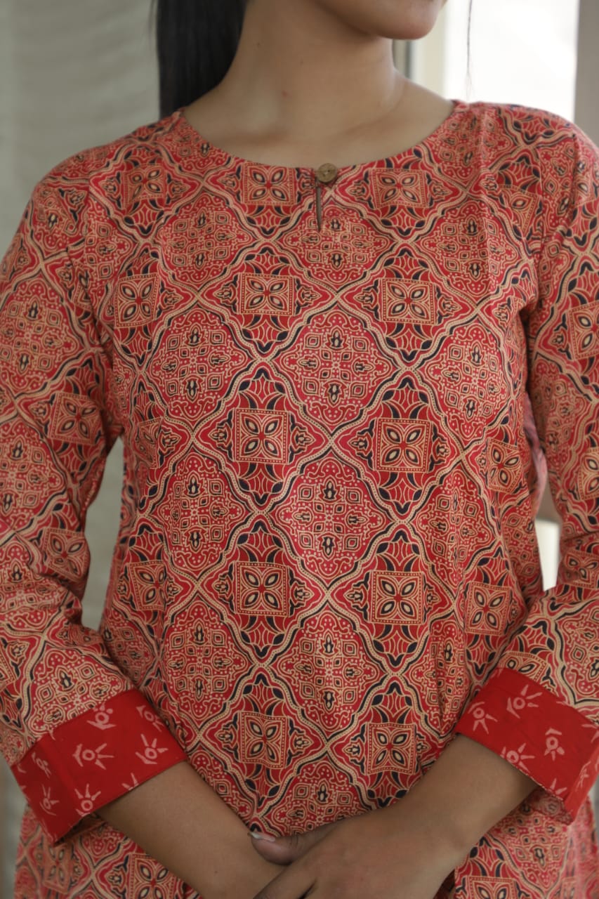 Short Kurti