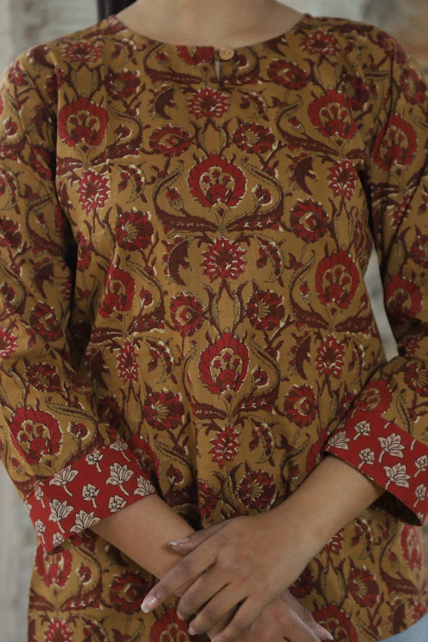 Short Kurti